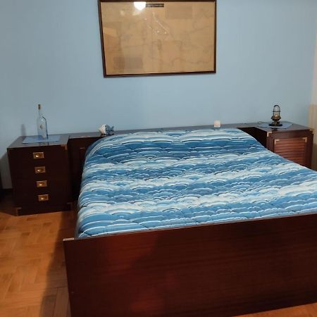 Appartamento Frontemare Azzurra กาออร์เล ภายนอก รูปภาพ